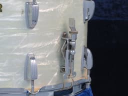 Ludwig 7.5x15 White Marine Pearl Wood Snare Drum Serial #isi9271 Ludwig 7.5x15 White Marine Pearl Wood Snare Drum Serial #isi9271