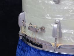 Ludwig 7.5x15 White Marine Pearl Wood Snare Drum Serial #isi9271 Ludwig 7.5x15 White Marine Pearl Wood Snare Drum Serial #isi9271