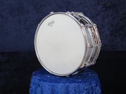Ludwig LM402 Supraphonic 6.5 x 14 Metal Snare Drum Serial #3193192 Ludwig LM402 Supraphonic 6.5 x 14 Metal Snare Drum Serial #3193192