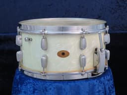 Slingerland Radio King 6.5 x 14 Marine Pearl Wood Snare Drum 1940's Serial #isi4970 Slingerland Radio King 6.5 x 14 Marine Pearl Wood Snare Drum 1940's Serial #isi4970