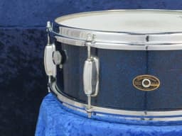 Slingerland 5.5 x 14 Sparkling Blue Pearl Wood Snare Drum 1960's Serial #208591 Slingerland 5.5 x 14 Sparkling Blue Pearl Wood Snare Drum 1960's Serial #208591