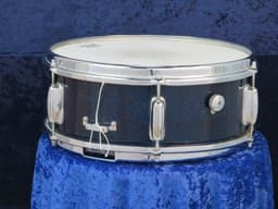 Slingerland 5.5 x 14 Sparkling Blue Pearl Wood Snare Drum 1960's Serial #208591 Slingerland 5.5 x 14 Sparkling Blue Pearl Wood Snare Drum 1960's Serial #208591