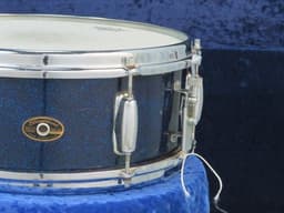 Slingerland 5.5 x 14 Sparkling Blue Pearl Wood Snare Drum 1960's Serial #208591 Slingerland 5.5 x 14 Sparkling Blue Pearl Wood Snare Drum 1960's Serial #208591