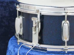 Slingerland 5.5 x 14 Sparkling Blue Pearl Wood Snare Drum 1960's Serial #208591 Slingerland 5.5 x 14 Sparkling Blue Pearl Wood Snare Drum 1960's Serial #208591