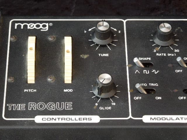 Vintage Moog Rogue Analog Synthesizer ser#1566