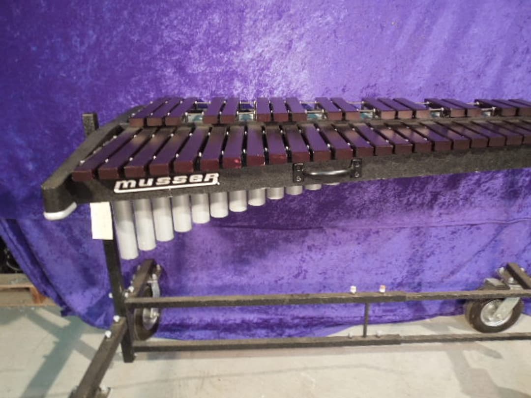 Musser M 51 Kelon Bar Xylophone Ser# HJ3712 with Heavy Field Stand