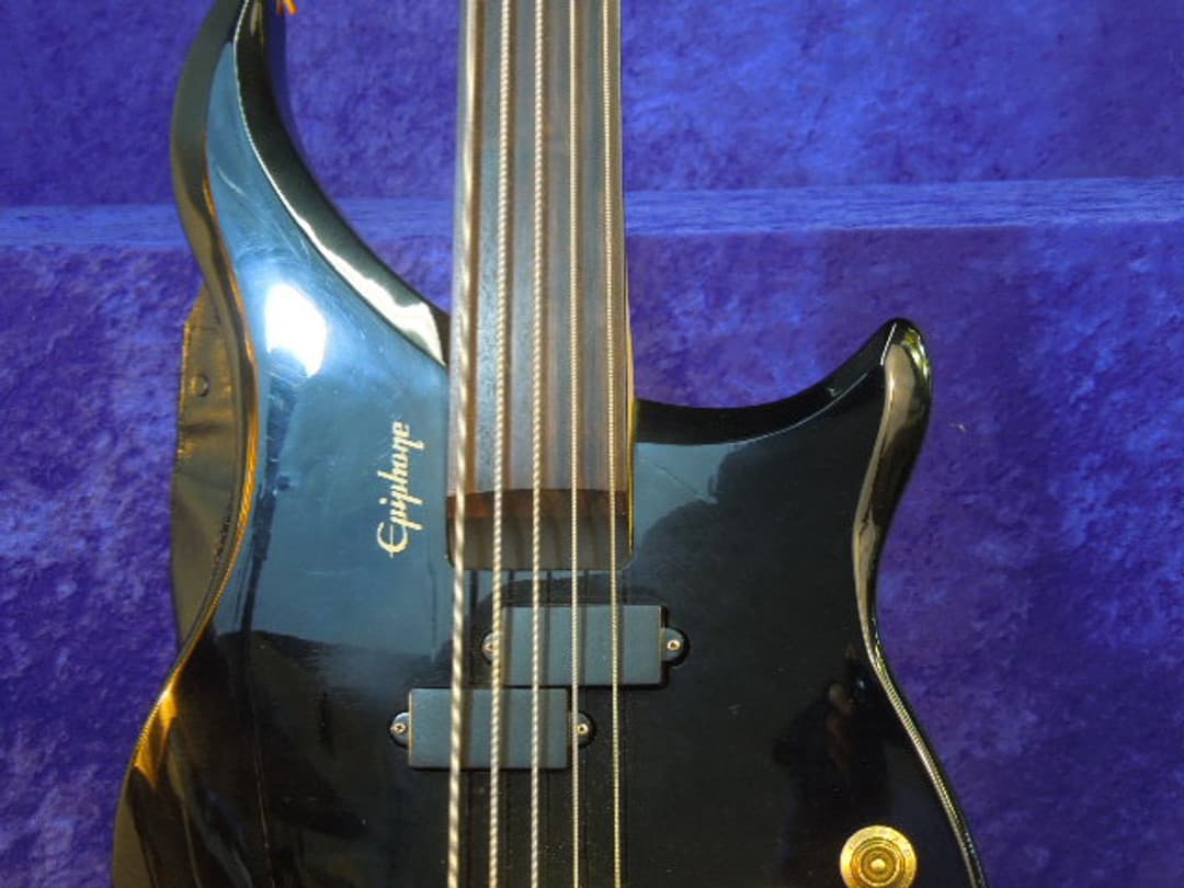 Epiphone EBM 5 String Bass Guitar 1997 Serial #S97081891