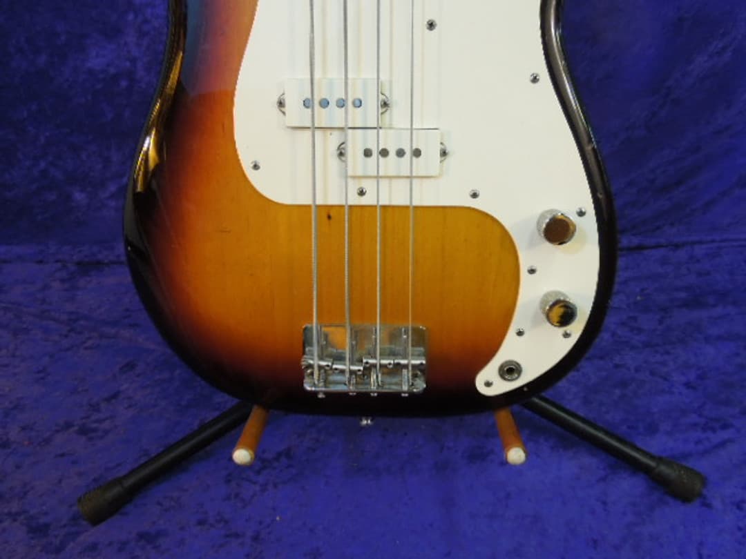 Fender Precision Bass Guitar 1982 Serial #E318605