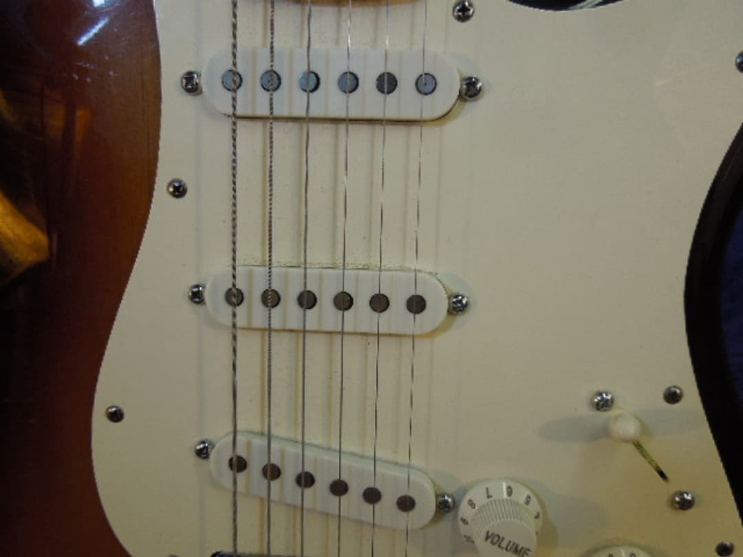 Fender USA Stratocaster Electric Guitar 1983 Serial #E345052