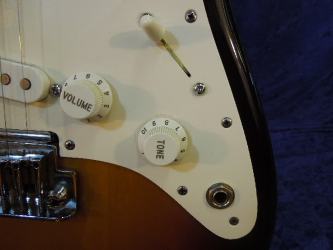 Fender USA Stratocaster Electric Guitar 1983 Serial #E345052