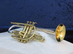 King Silversonic Two Tone Cornet 1963 Serial #385967 King Silversonic Two Tone Cornet 1963 Serial #385967