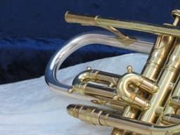 King Silversonic Two Tone Cornet 1963 Serial #385967 King Silversonic Two Tone Cornet 1963 Serial #385967