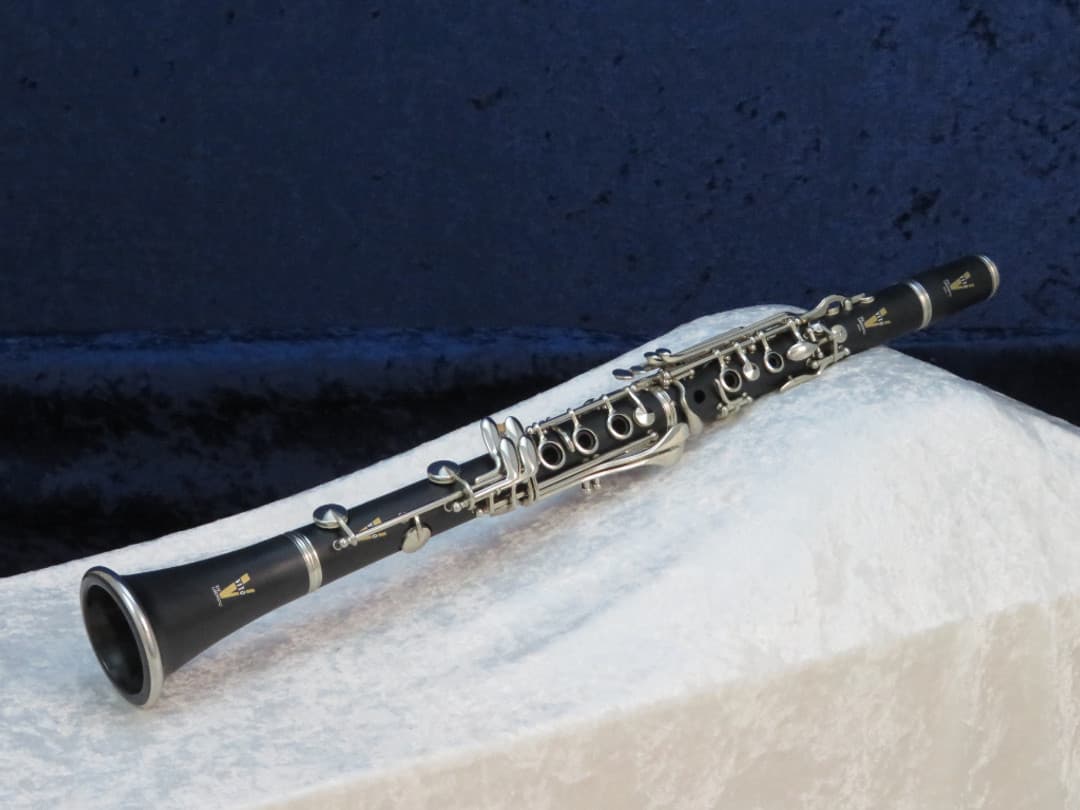 Vito 7214 Plastic Bb Soprano Clarinet Serial #A53245