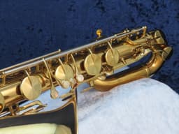 King Zephyr Baritone Saxophone with Art Deco 1936 Serial #188832 King Zephyr Baritone Saxophone with Art Deco 1936 Serial #188832