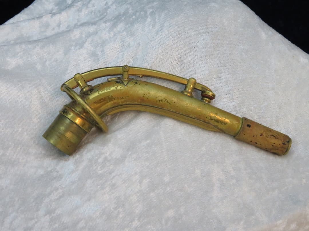 Buescher The Buescher Aristocrat True-Tone Alto Saxophone with Art Deco 1938 Serial #285469