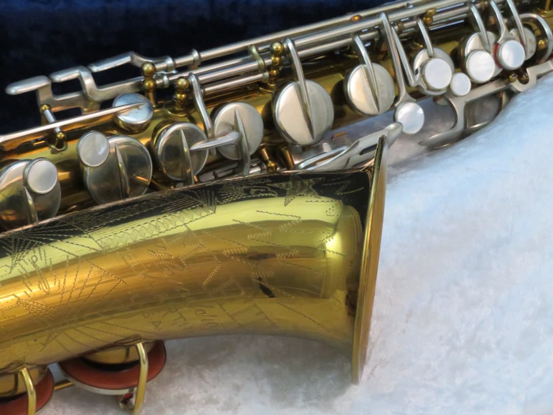 Martin Handcraft Alto Saxophone with Searchlight 1937 Serial #124172