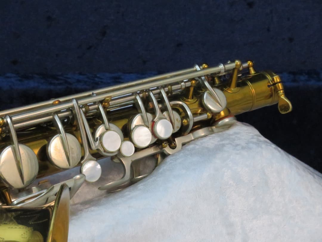 Martin Handcraft Alto Saxophone with Searchlight 1937 Serial #124172