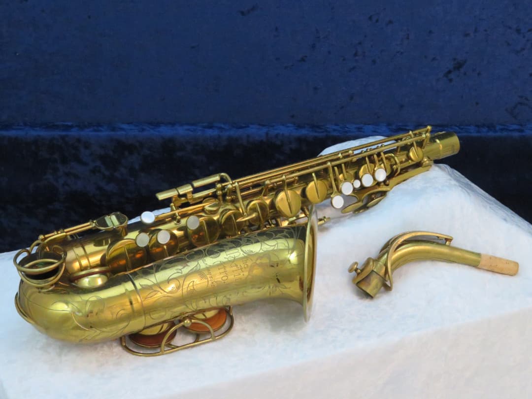 Martin The Martin Alto Saxophone 1953 Serial #186223