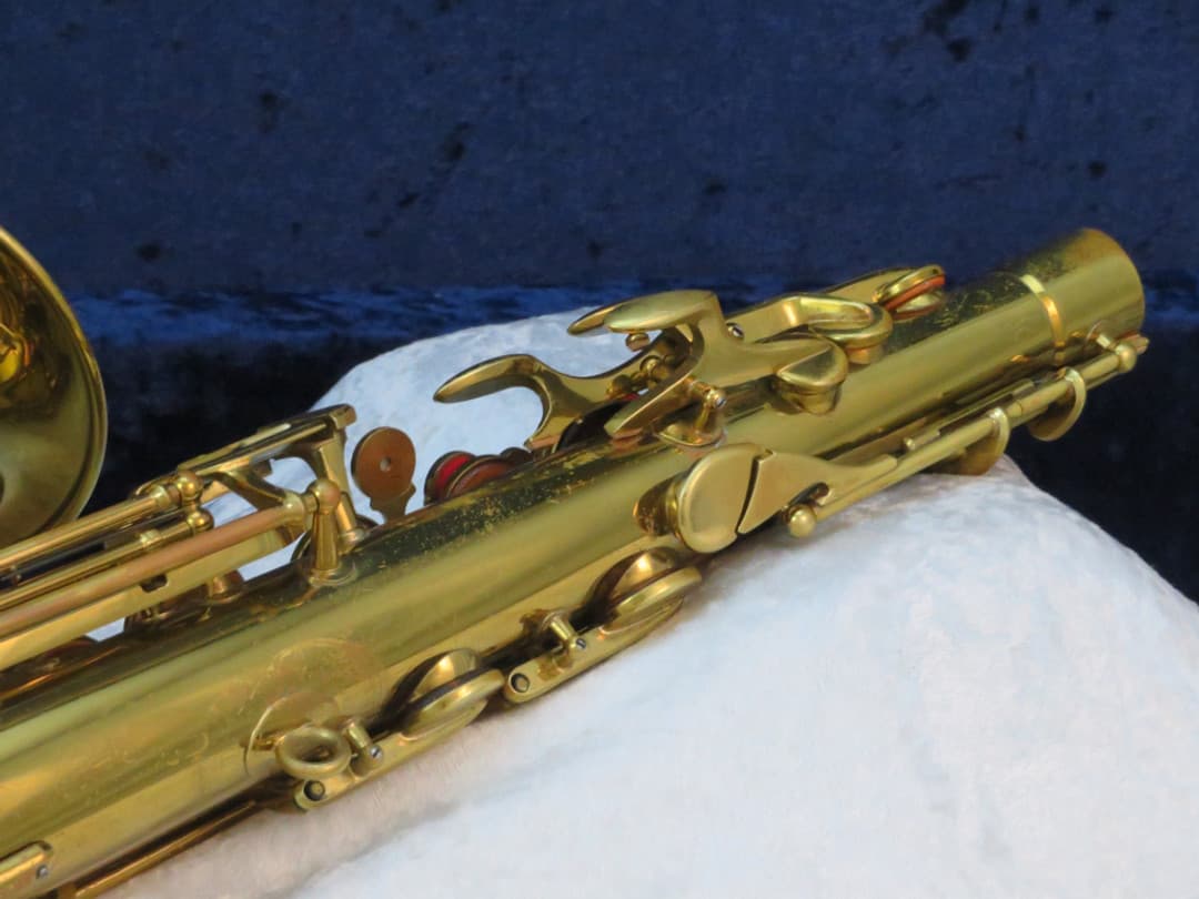 Martin The Martin Alto Saxophone 1953 Serial #186223