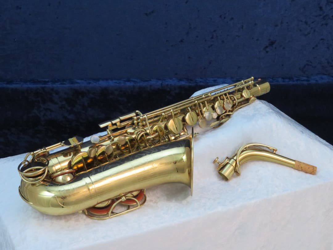 Martin The Martin Alto Saxophone 1940's Serial #153479