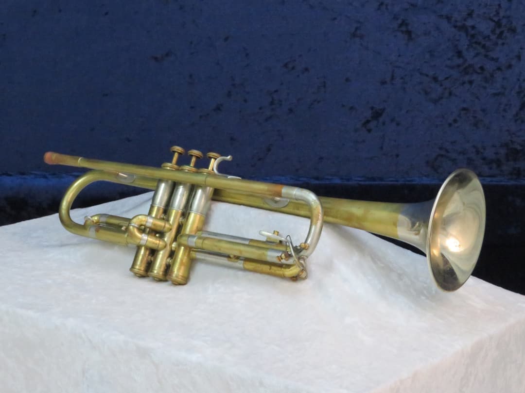 Olds Studio Model Two Tone Trumpet 1940's Serial #35016 Olds Studio Model Two Tone Trumpet 1940's Serial #35016