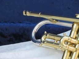 King Silversonic Two Tone Trumpet 1960's Serial #380633 King Silversonic Two Tone Trumpet 1960's Serial #380633