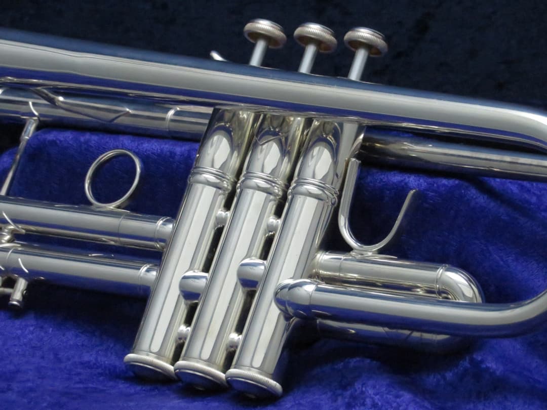 Bach Stradivarius Model 72* Lightweight Silver Trumpet 1990's Serial #350356