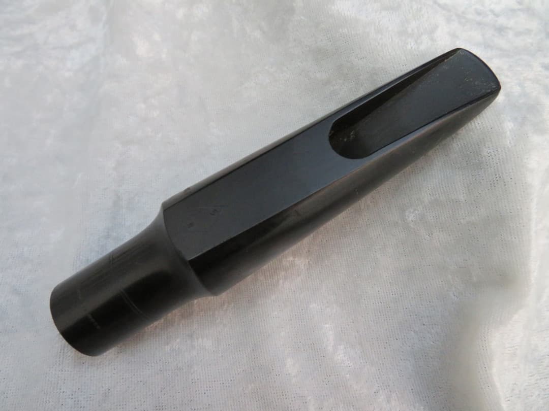 Meyer 5M Medium Chamber Baritone Saxophone Mouthpiece Serial #isi9460-24
