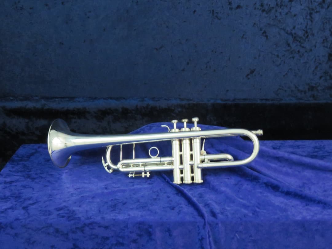 King Silver Flair Trumpet Serial# 39-273276
