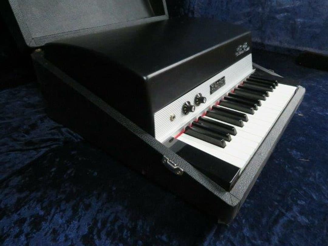 Fender Rhodes Black Top Piano Bass Serial #K610835