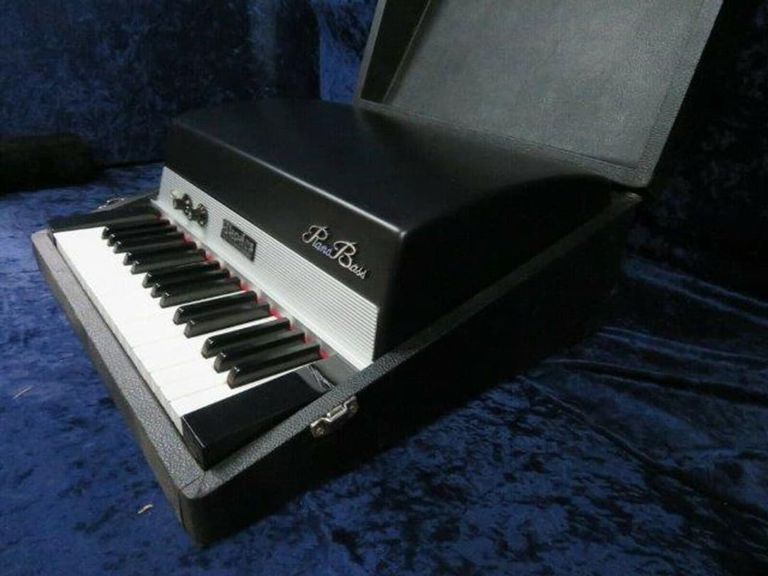 Fender Rhodes Black Top Piano Bass Serial #K610835