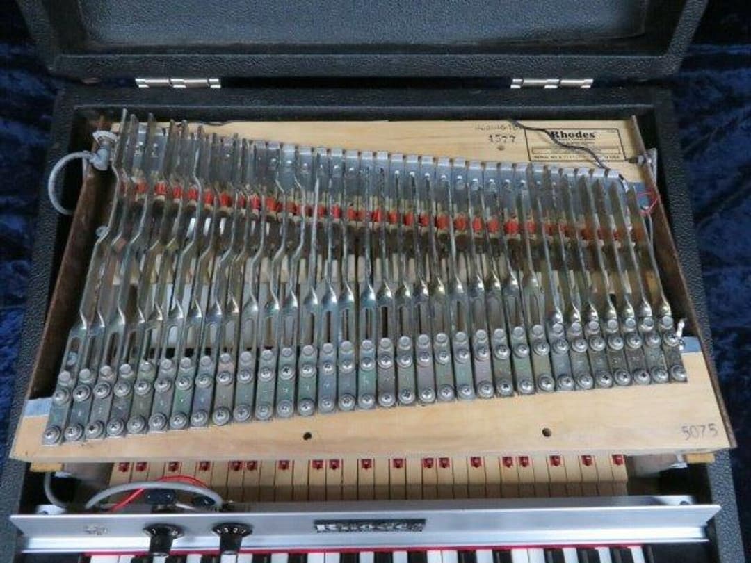 Fender Rhodes Black Top Piano Bass Serial #K610835