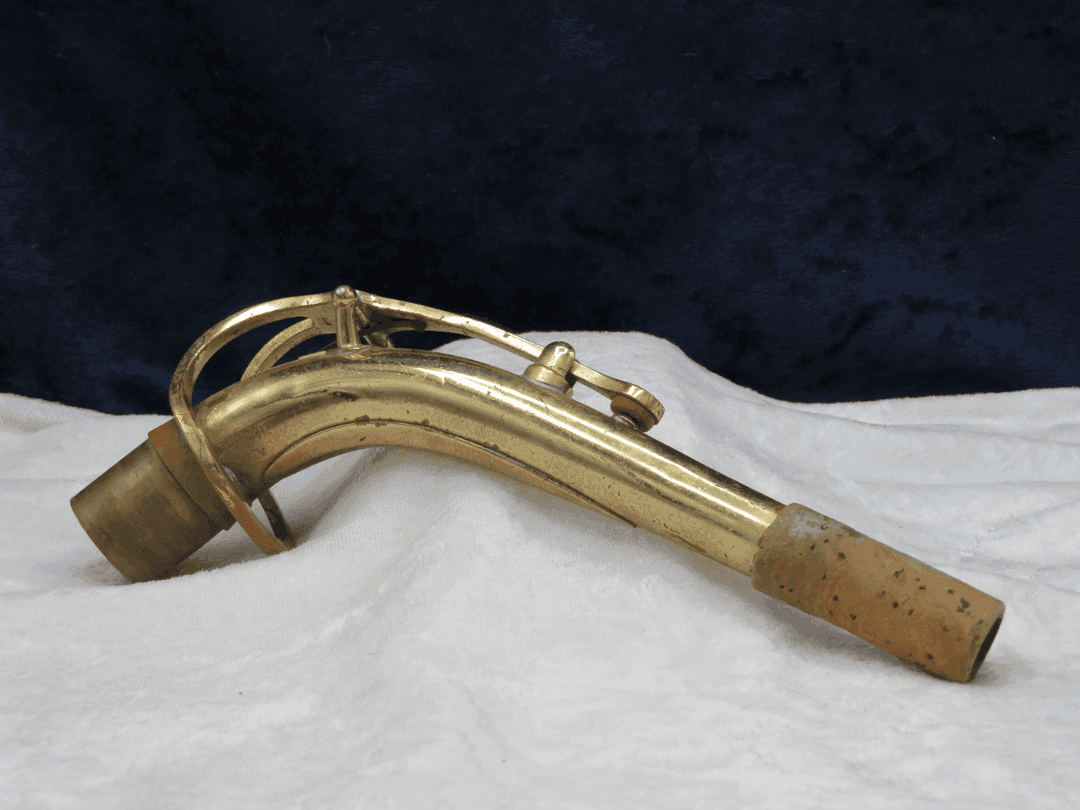 Buescher Late Model 400 Alto Saxophone Neck Serial #isi15015