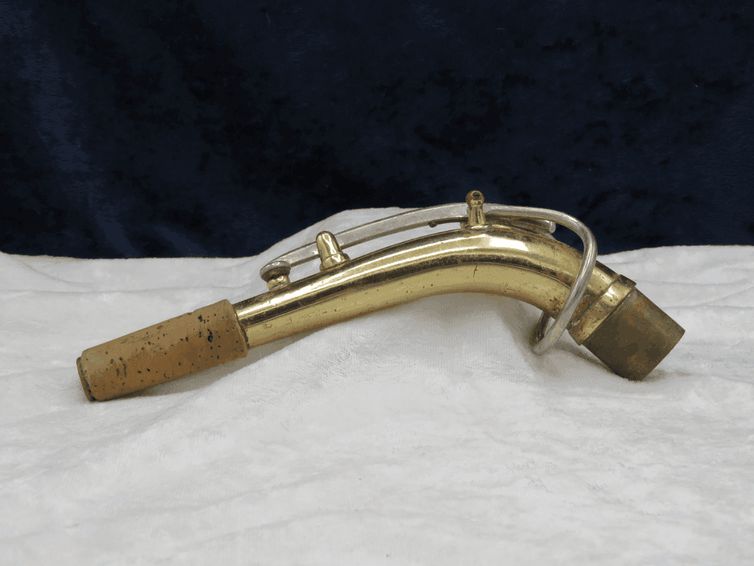 Bundy Model 1 Alto Saxophone Neck Serial #isi15005