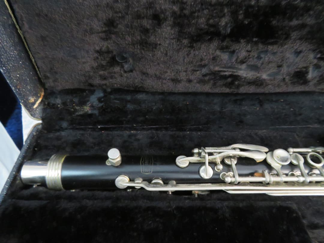 Bundy Plastic Alto Clarinet Serial #15777 Needs Adjustment