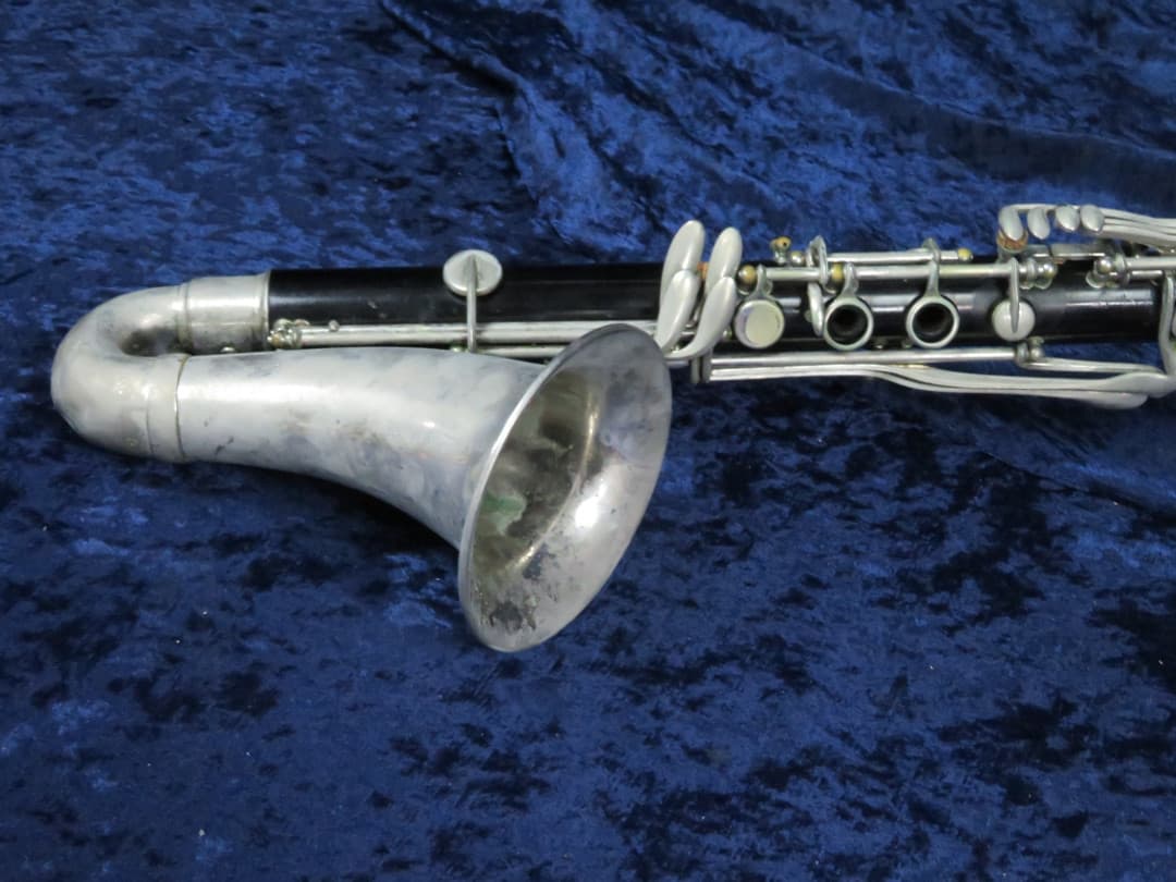 Bundy Resonite by Selmer Alto Clarinet Serial #2555