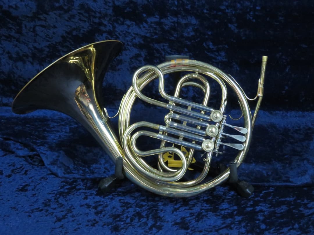 Holton Collegiate Single F French Horn Serial #389212
