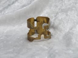 Harrison "T" Tenor Saxophone Ligature Serial #isi8757-5 Harrison "T" Tenor Saxophone Ligature Serial #isi8757-5