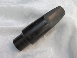 Meyer 5M Medium Chamber Tenor Saxophone Mouthpiece Serial #isi10080-19 Meyer 5M Medium Chamber Tenor Saxophone Mouthpiece Serial #isi10080-19