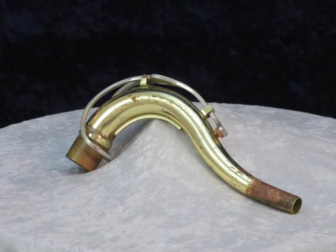Yamaha YTS-61 Tenor Saxophone Neck Serial #isi11808 Yamaha YTS-61 Tenor Saxophone Neck Serial #isi11808