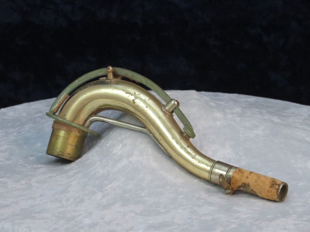 Holton Gold Plated Tenor Saxophone Neck Serial #isi11806 Holton Gold Plated Tenor Saxophone Neck Serial #isi11806
