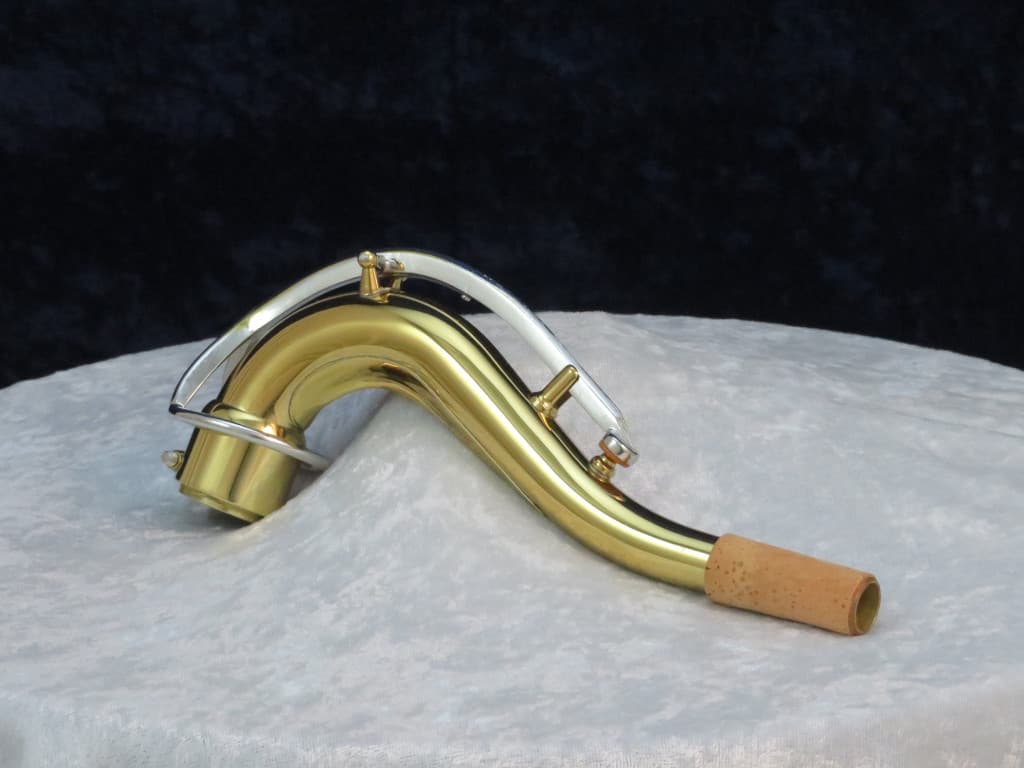 King Super 20 Tenor Saxophone Neck Serial #isi11802 King Super 20 Tenor Saxophone Neck Serial #isi11802