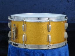 Ludwig 6.5 x 15 Sparkling Gold Pearl Wood Snare Drum Serial #isi8284 Ludwig 6.5 x 15 Sparkling Gold Pearl Wood Snare Drum Serial #isi8284