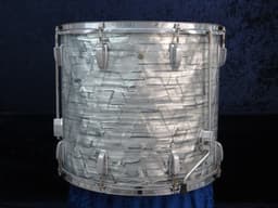Ludwig 16 x 18 Sky Blue Pearl Wood Floor Tom Serial #isi11121 Ludwig 16 x 18 Sky Blue Pearl Wood Floor Tom Serial #isi11121