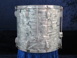 Ludwig 16 x 18 Sky Blue Pearl Wood Floor Tom Serial #isi11121 Ludwig 16 x 18 Sky Blue Pearl Wood Floor Tom Serial #isi11121