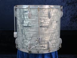 Ludwig 16 x 18 Sky Blue Pearl Wood Floor Tom Serial #isi11121 Ludwig 16 x 18 Sky Blue Pearl Wood Floor Tom Serial #isi11121