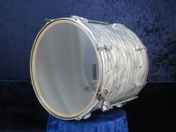 Ludwig 16 x 18 Sky Blue Pearl Wood Floor Tom Serial #isi11121 Ludwig 16 x 18 Sky Blue Pearl Wood Floor Tom Serial #isi11121