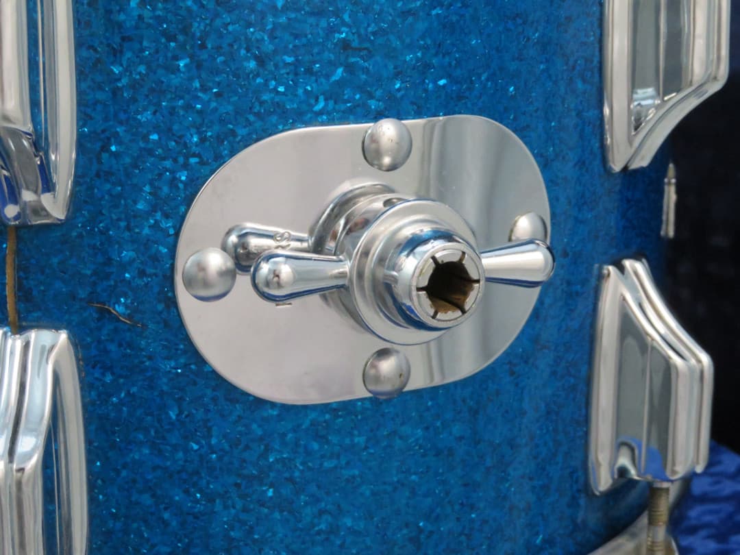 Rogers Holiday Model 8 x 12 Sparkling Blue Pearl Wood Tom Tom Serial #85336