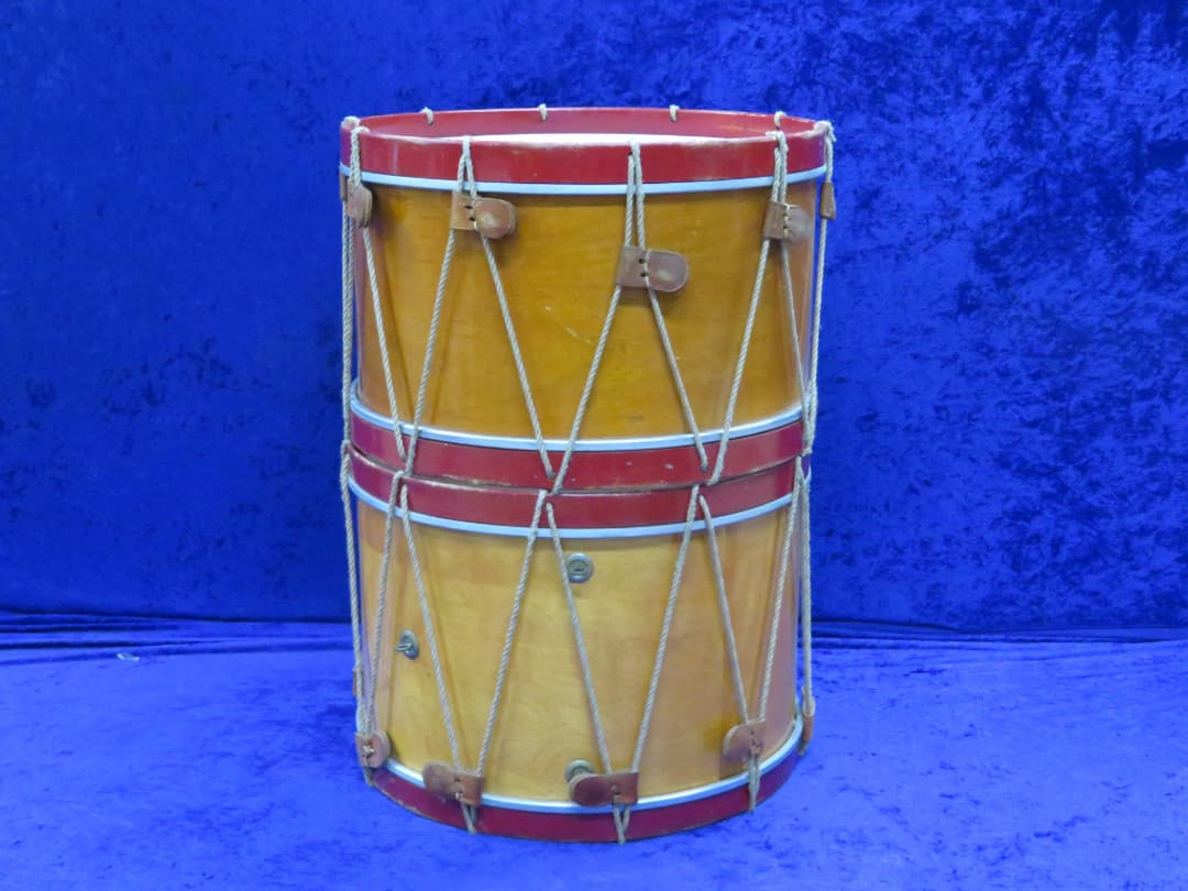 Eames Company Colonial 8 Piece Wood Rope Pull Set of Drums Serial #isi11733