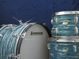 Ludwig 3 Piece Oyster Blue Pearl Wood Drum Set Serial #914196 Ludwig 3 Piece Oyster Blue Pearl Wood Drum Set Serial #914196